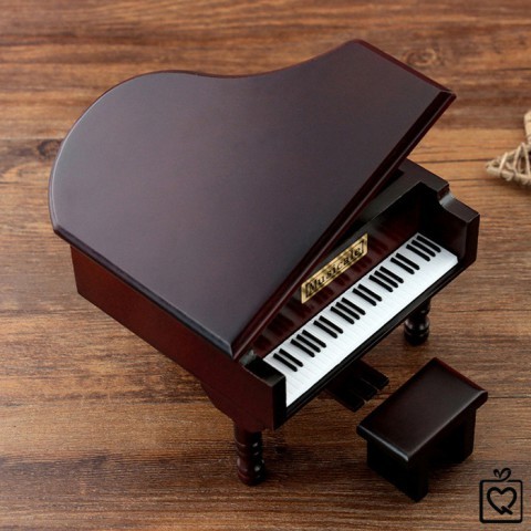 High-end Wooden Piano Music Box