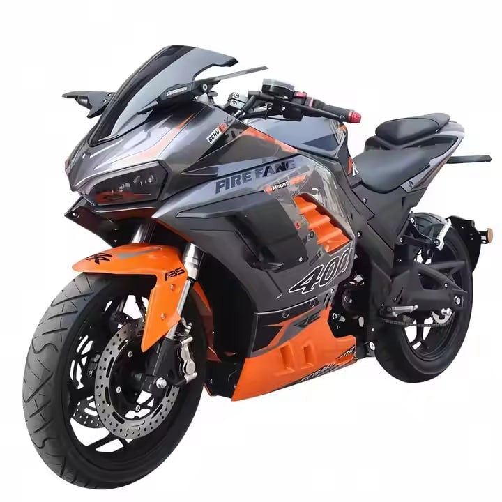 A Large Electric Motorcycle Heavy-duty Locomotive 170km/h for Adults