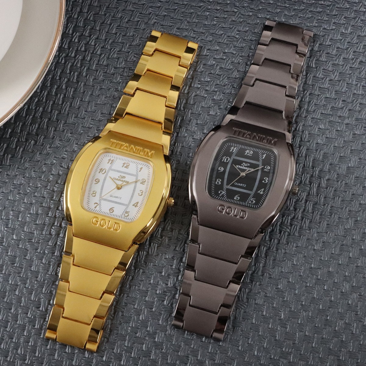 Cross-border explosive wine barrel-shaped men's and women's watches factory direct business casual alloy suit quartz watches 2714