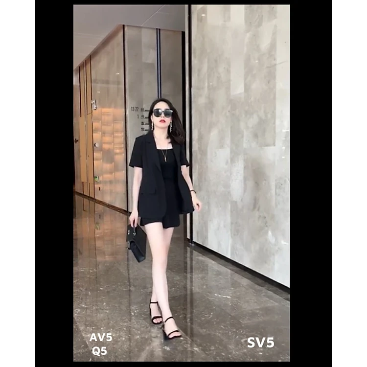 Sleeveless Blazer Set + Summer Shorts, including VEST AND SHORTS ( NO BRA )