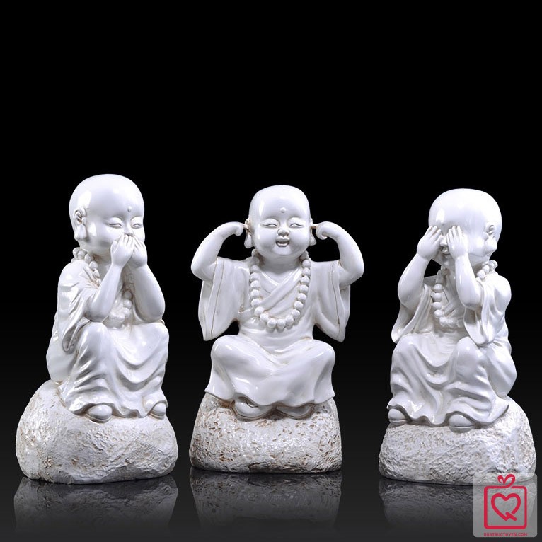 Statue of three little uncles