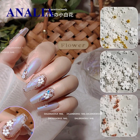 Little flowers to decorate nails