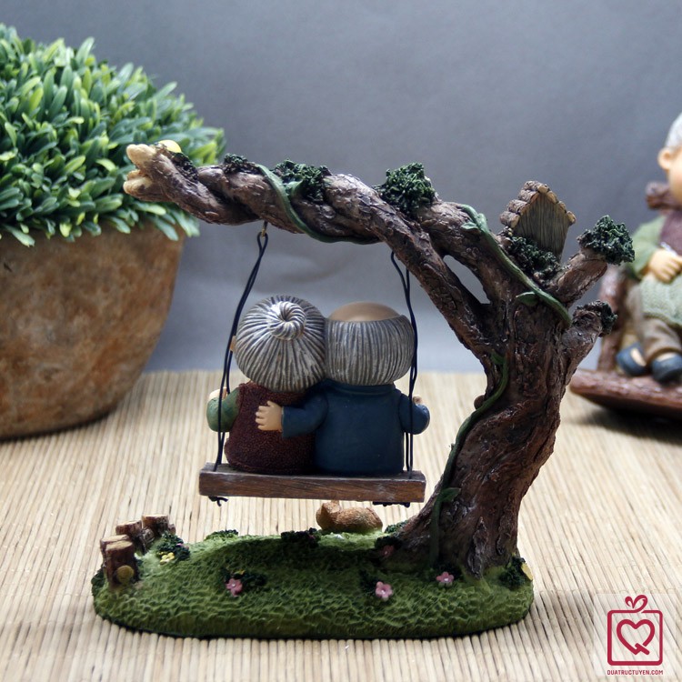 Statue of Grandparents - On the swing